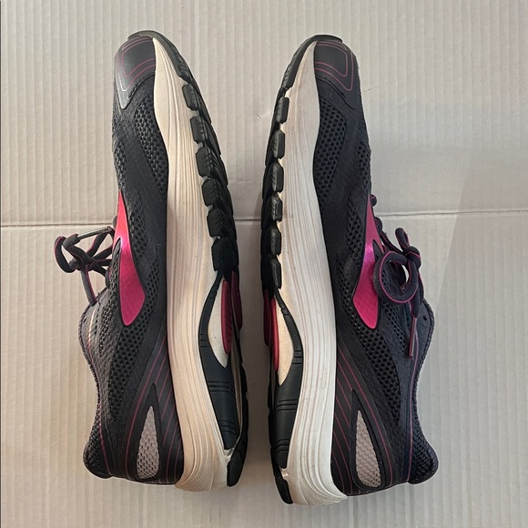 Brooks Women's Athletic Shoes - Dark Gray and Pink - Picture 6 of 6